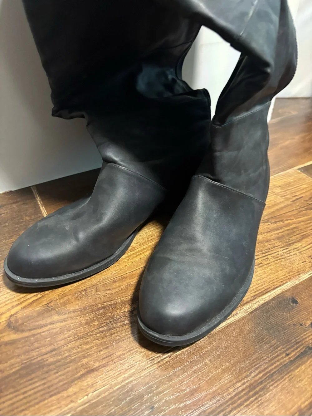Women’s Black Tall Leather Boots